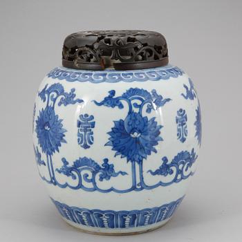 KRUKA / BOJAN, porslin, Kina, Qing dynastin, Kangxi, 1700-tal.