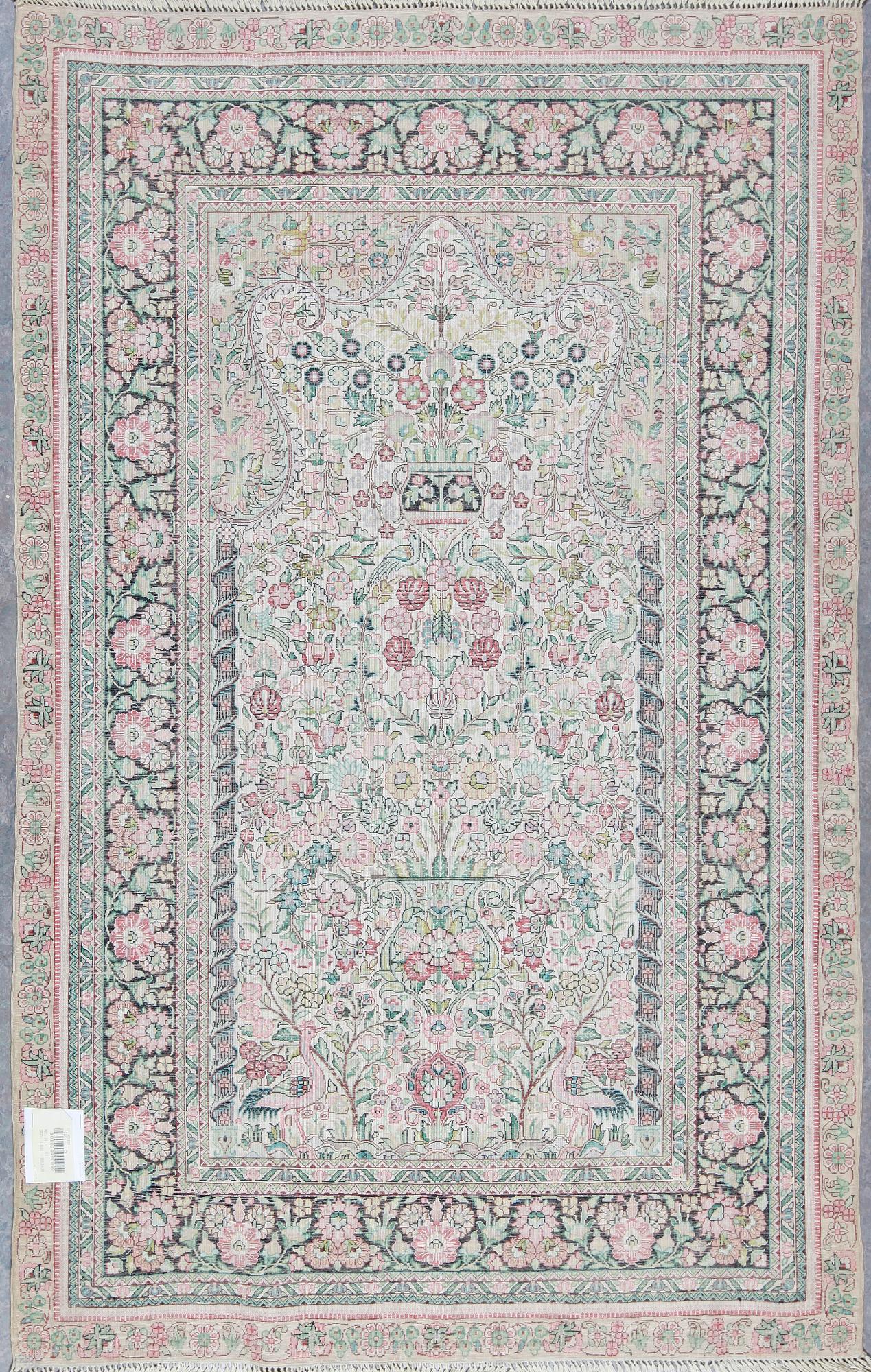 MATTA, silk Hereke, ca 121x76 cm.