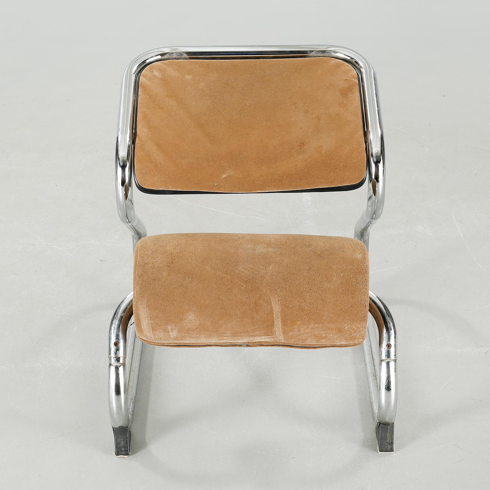 A "Balans Active Jr"  stool, designed by Svein Gusrud for Håga, model designed 1979.