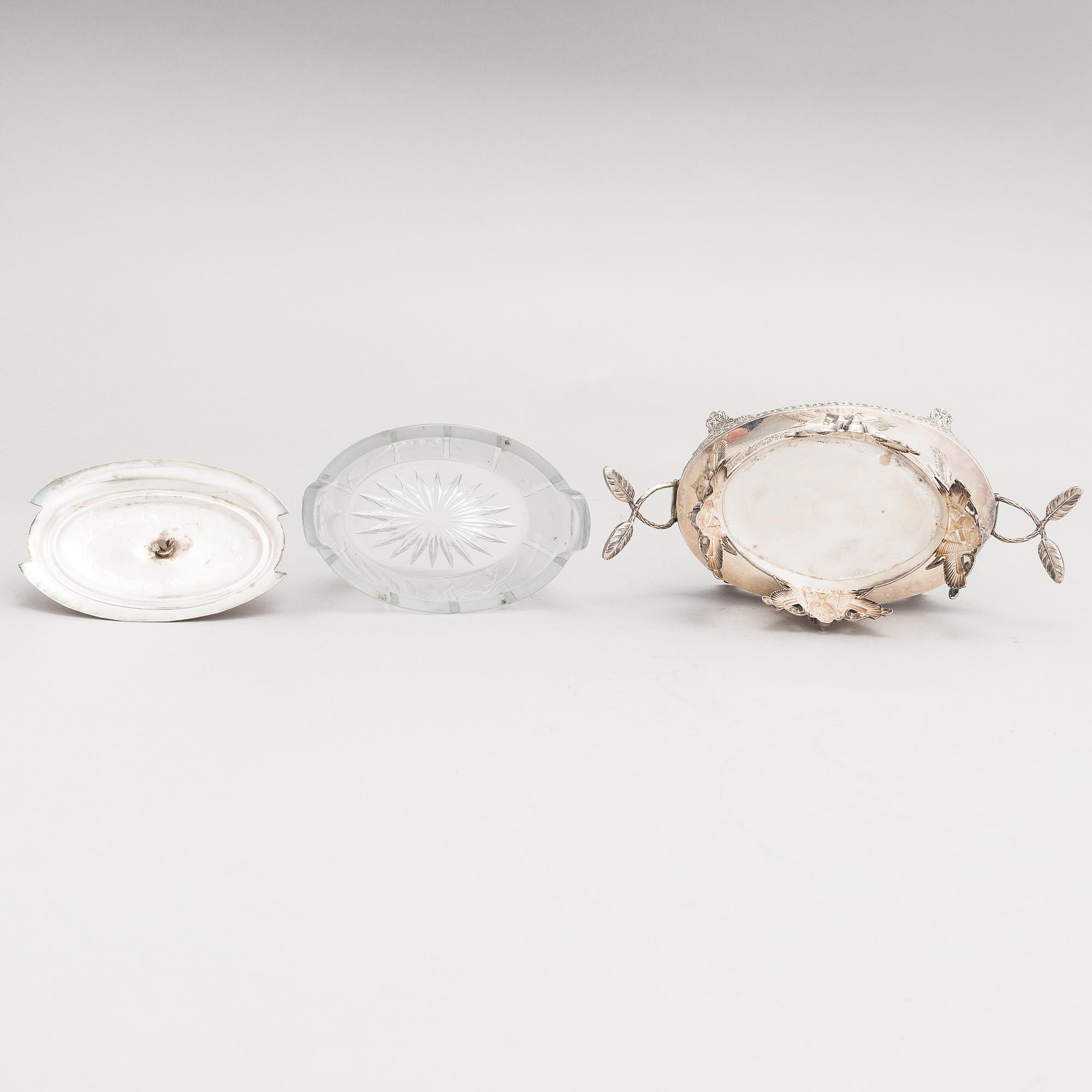 An 'Egyptian Empire style' caviar bowl c. 1900.