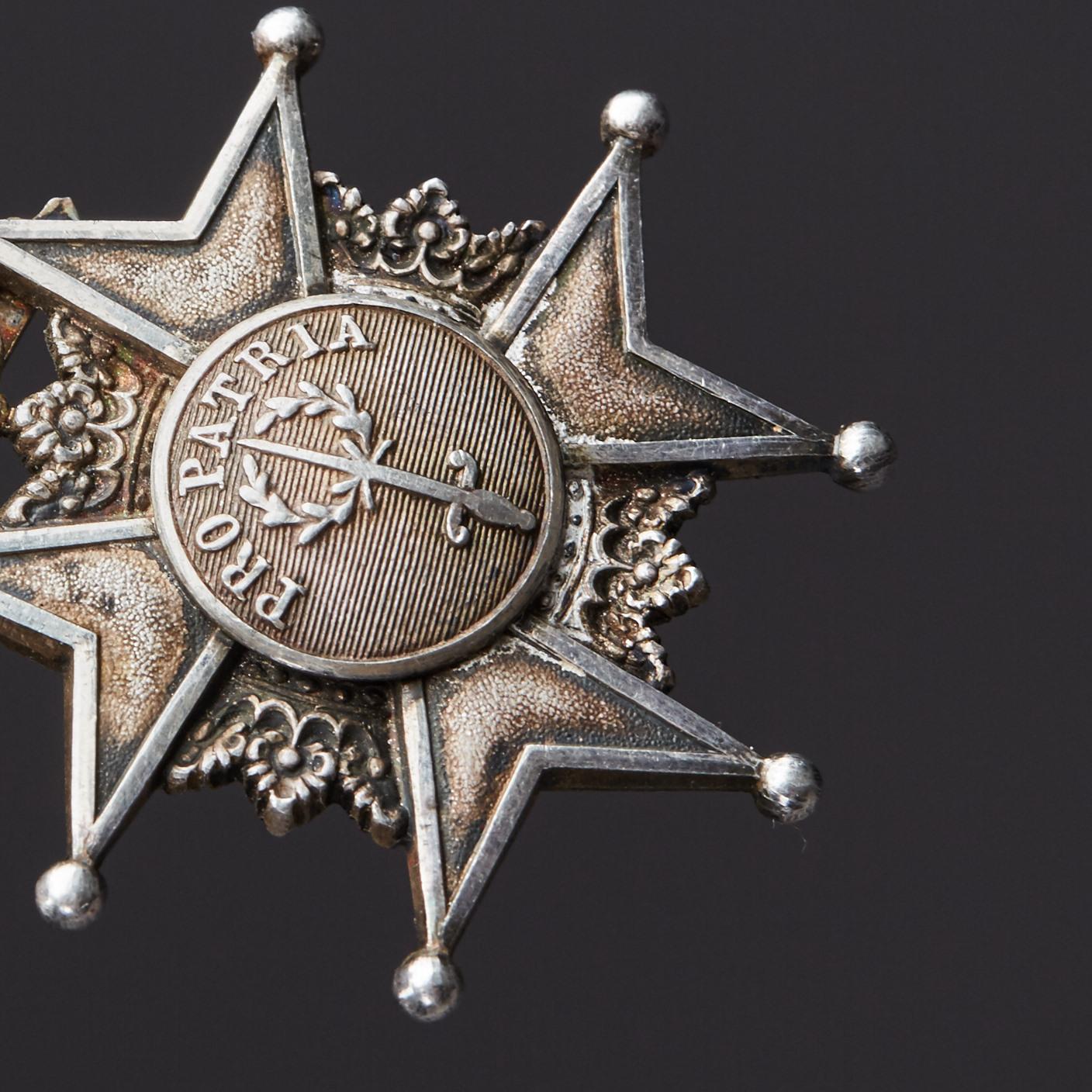 MEDALJ, silver, "Pro Patria", Svärdsorden.