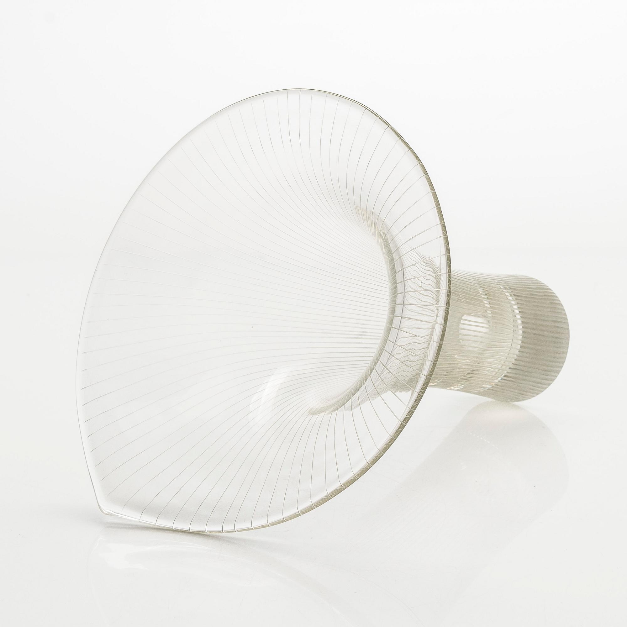 Tapio Wirkkala, a 'Chanterelle' glass vase, signed Tapio Wirkkala, Iittala -58.