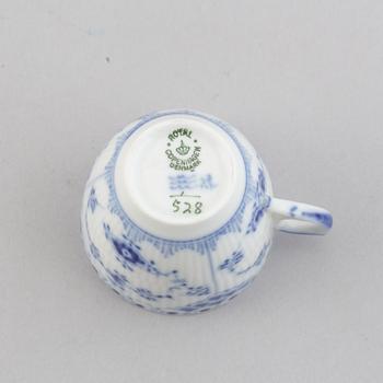 A 19 pcs coffee service 'Musselmalet' from Royal Copenhagen.