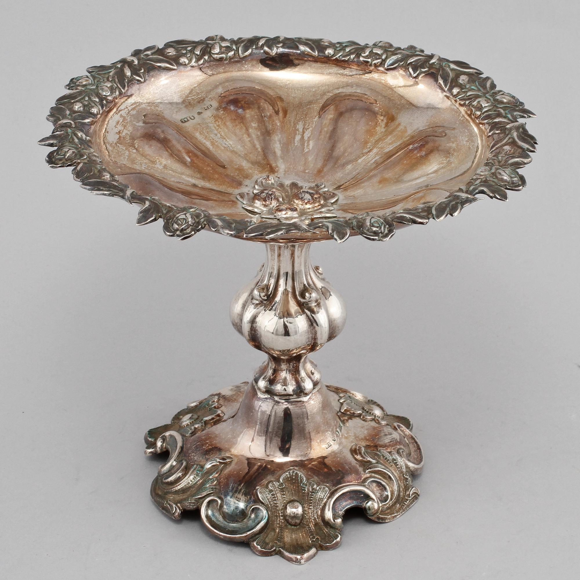 UPPSATSFAT, silver, stämplat AL, Stockholm, 1856. Vikt 315 g.