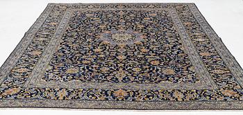 A Kashan carpet, c. 357 x 253 cm.