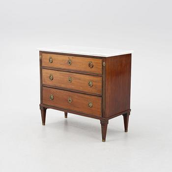 Byrå, gustaviansk, omkring år 1800.