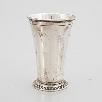 CG Hallberg, bägare, silver, Stockholm 1923.