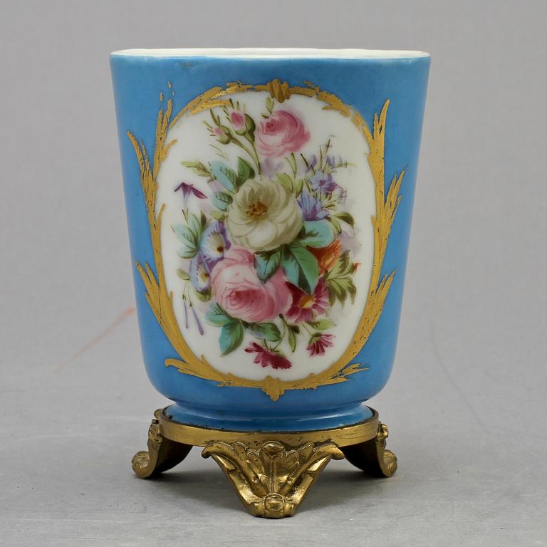 VAS, Sevrés-liknande märke, 1800-tal.