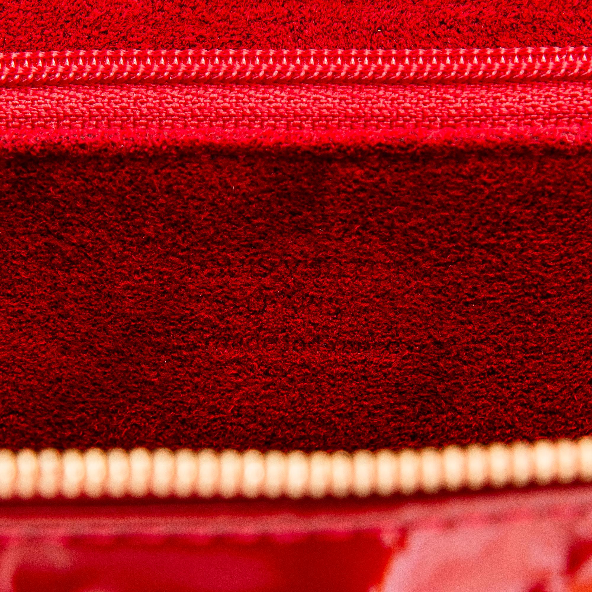 Louis Vuitton, korurasia.