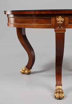 SALONGSBORD, empirestil, 1900-talets första hälft.