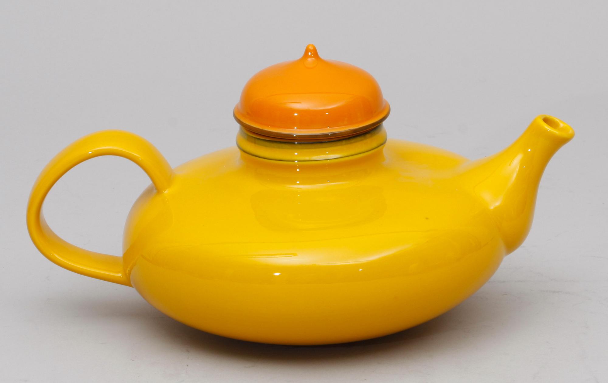 TEKANNA, porslin. "Pop", Inger Persson, Rörstrand.