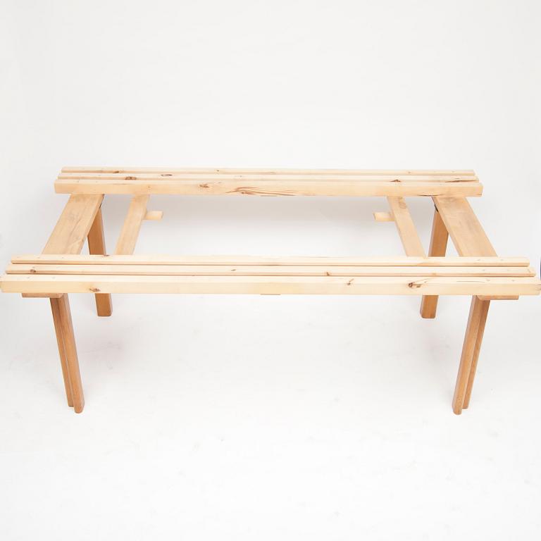 Alvar Aalto, A TABLE.