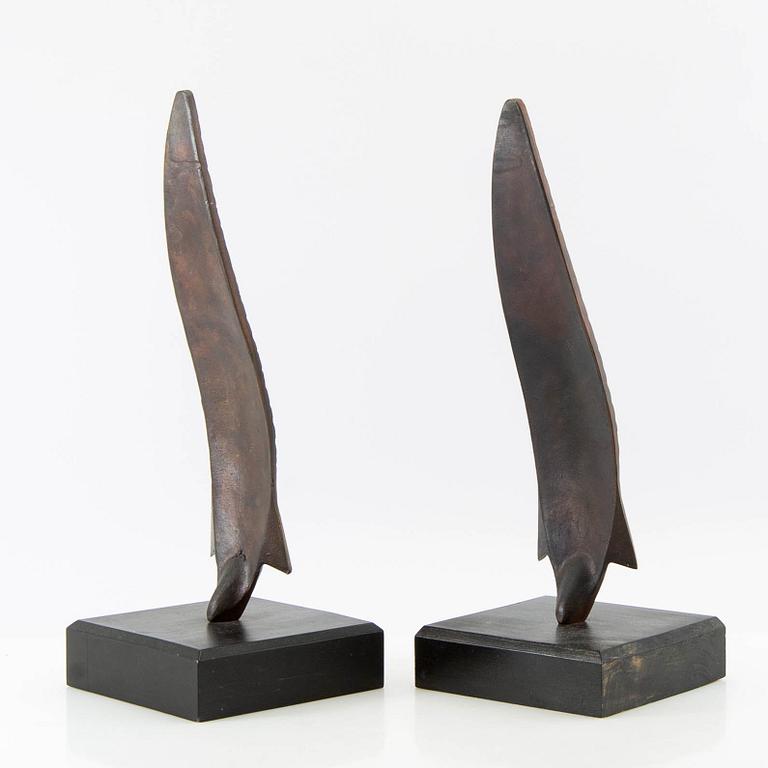 Decorative sculptures 1 pair "Spoon pull Abu".