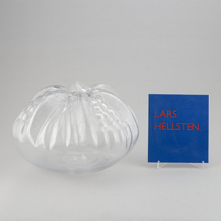 Lars Hellsten, attributed to. A pumpkin glass sculpture.