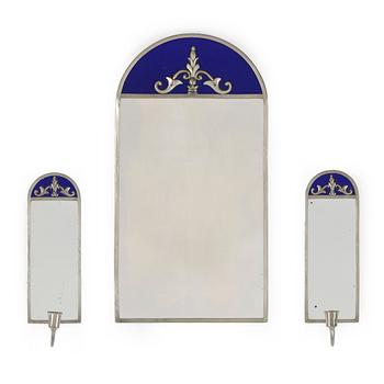 SPEGEL OCH VÄGGLAMPETTER, ett par. Tenn och glas. Art deco, 1920-30-tal.