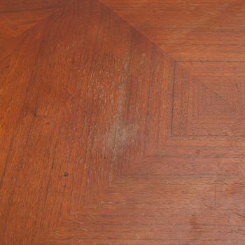 Skrivbord, 1900-talets första hälft.