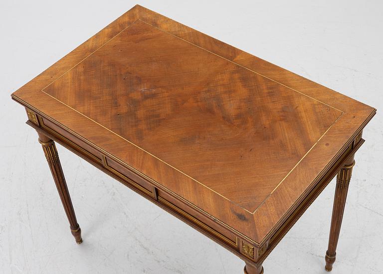 A seven-piece seating group, Louis XVI style, early 20th Century.