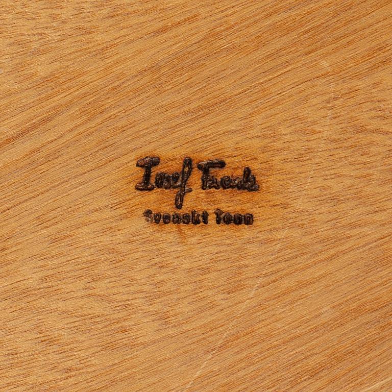 Josef Frank, soffbord, modell 2139, Firma Svenskt Tenn, formgivet 1952.