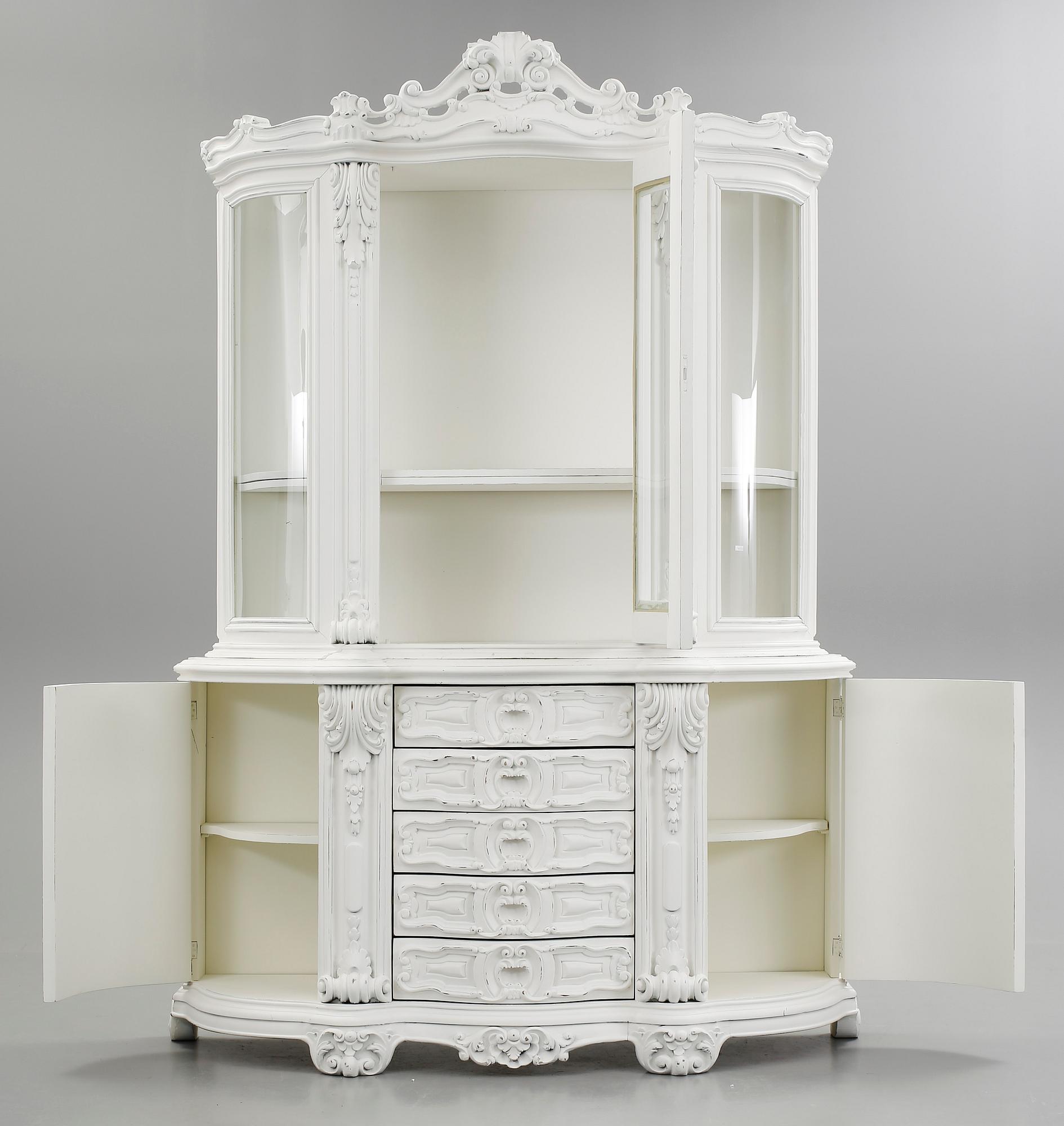 SKÄNK, barockstil, modern tillverkning.