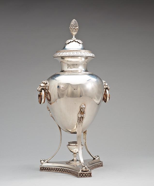 A Swedish 18th century silver tea-urn, Pehr Zethelius, Stockholm 1798.