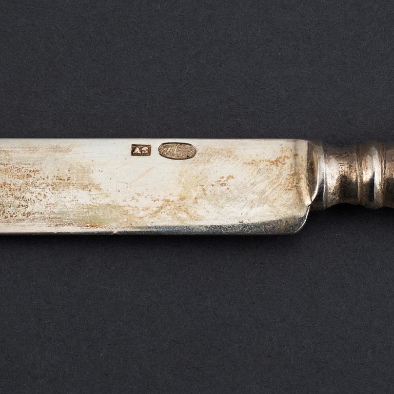 A set of 12 Russian silver chees/fruit knives, mark possibly of Adolf Speer, St. Petersburg 1898-1903.