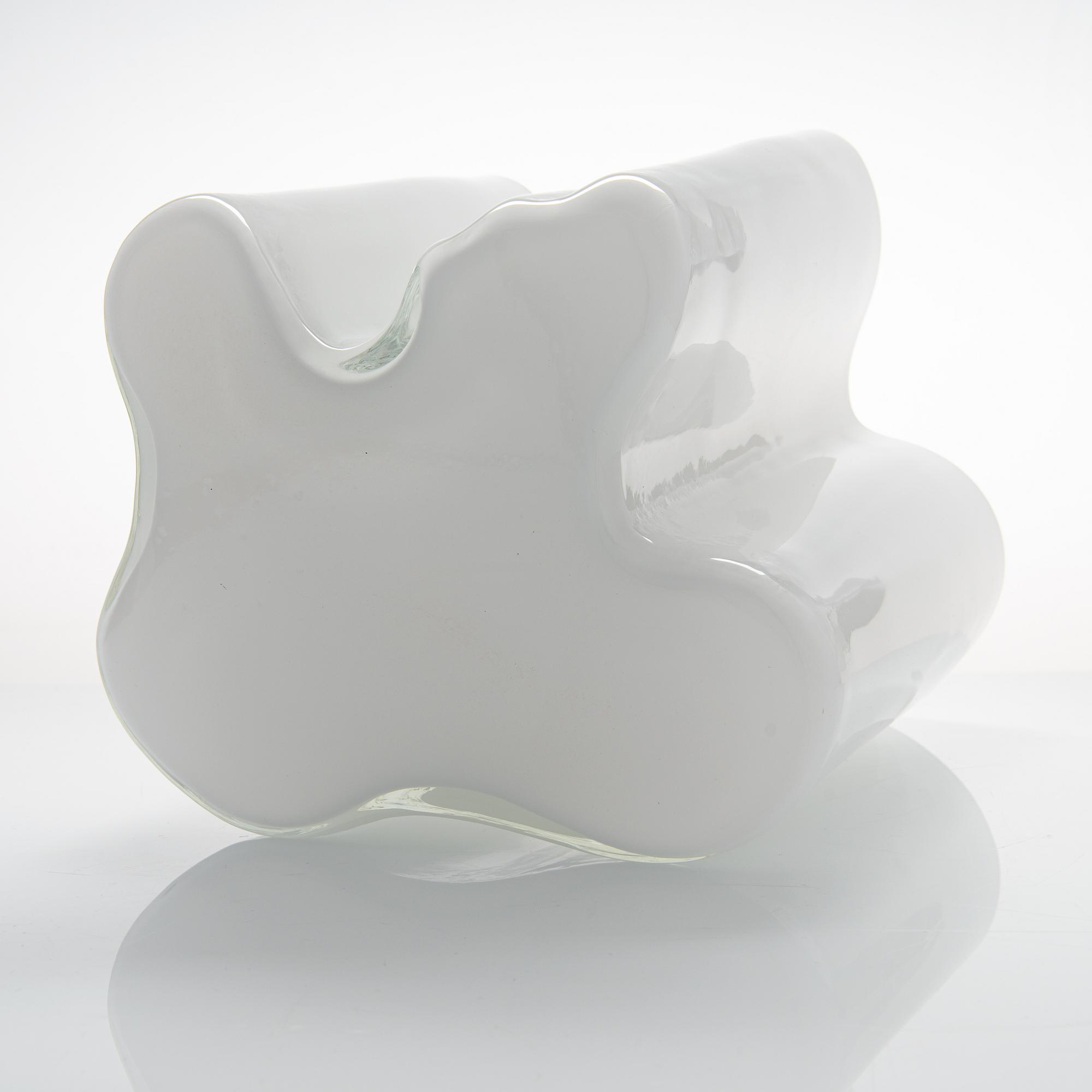 Alvar Aalto, vas, 3031, signerad Alvar Aalto 9/1985.