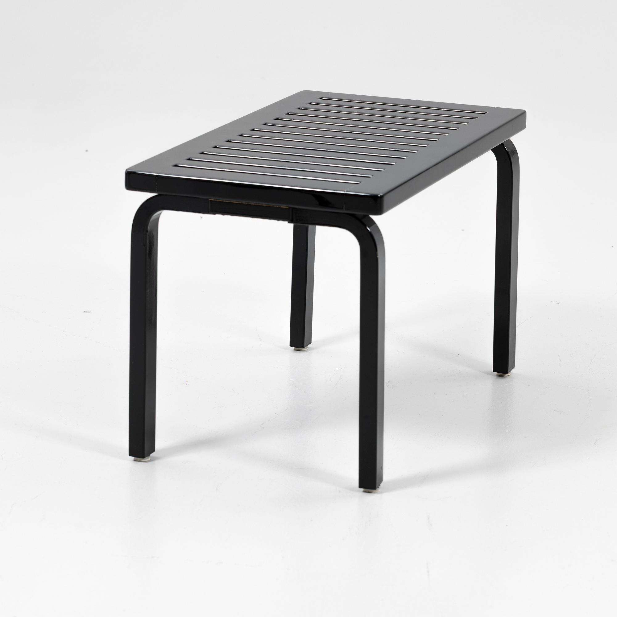 Alvar Aalto, Bench, 153B, Artek, Finland, 2003.