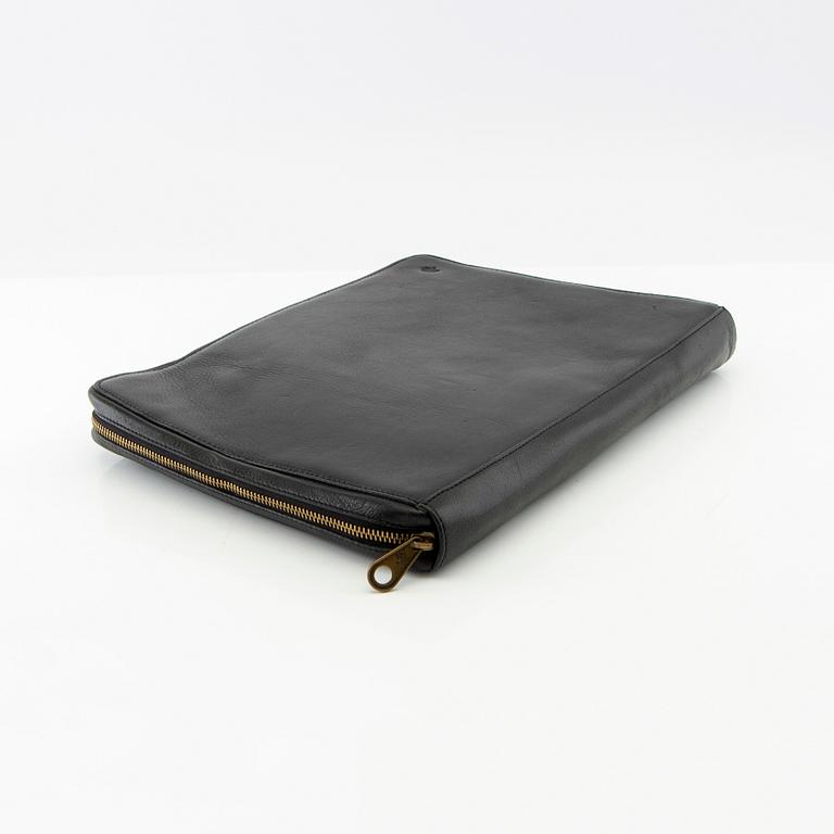 Mulberry laptop case.