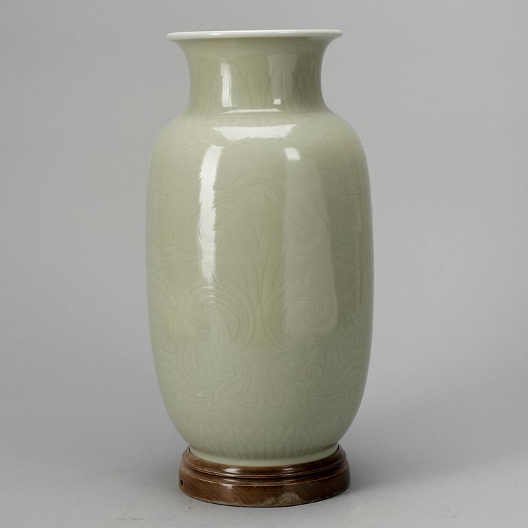 URNA, porslin, Kina, Modern tillverkning.