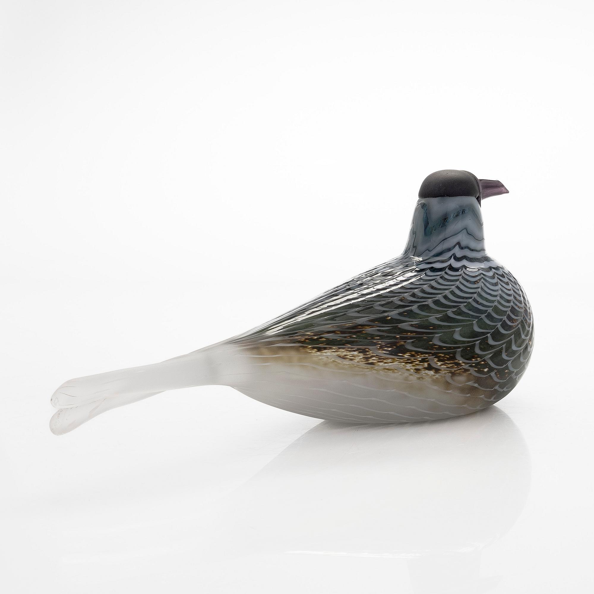 Oiva Toikka, a 'Labbe' glass bird, signed Oiva Toikka Nuutajärvi Notsjö 1514/3000.