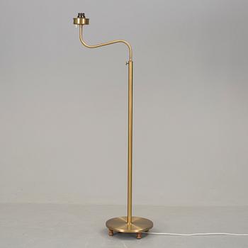 GOLVLAMPA, Josef Frank, modell 2368, Firma Svenskt Tenn.