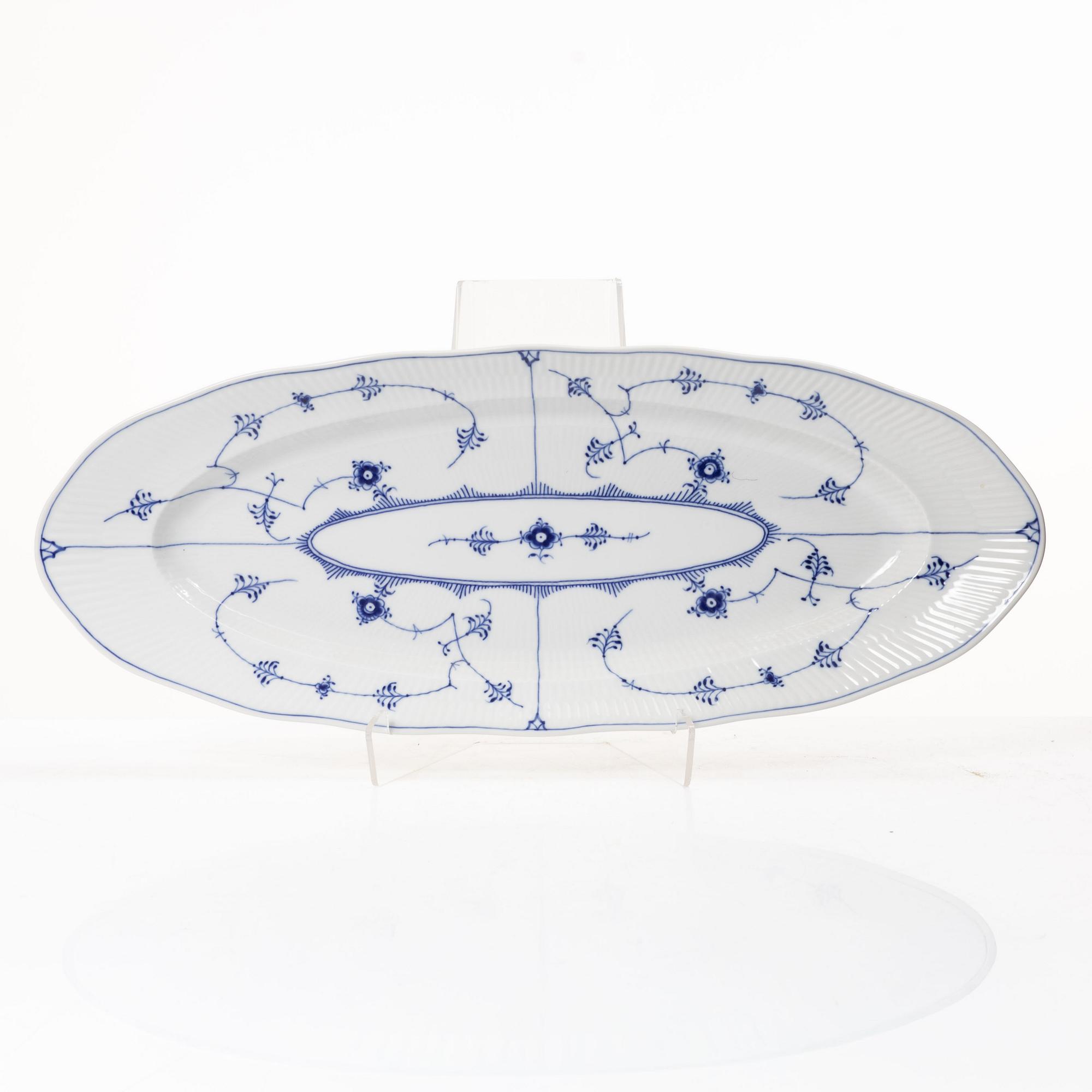 Royal Copenhagen, Fish platter, “Musselmalet Riflet”, Denmark, 1992–99.