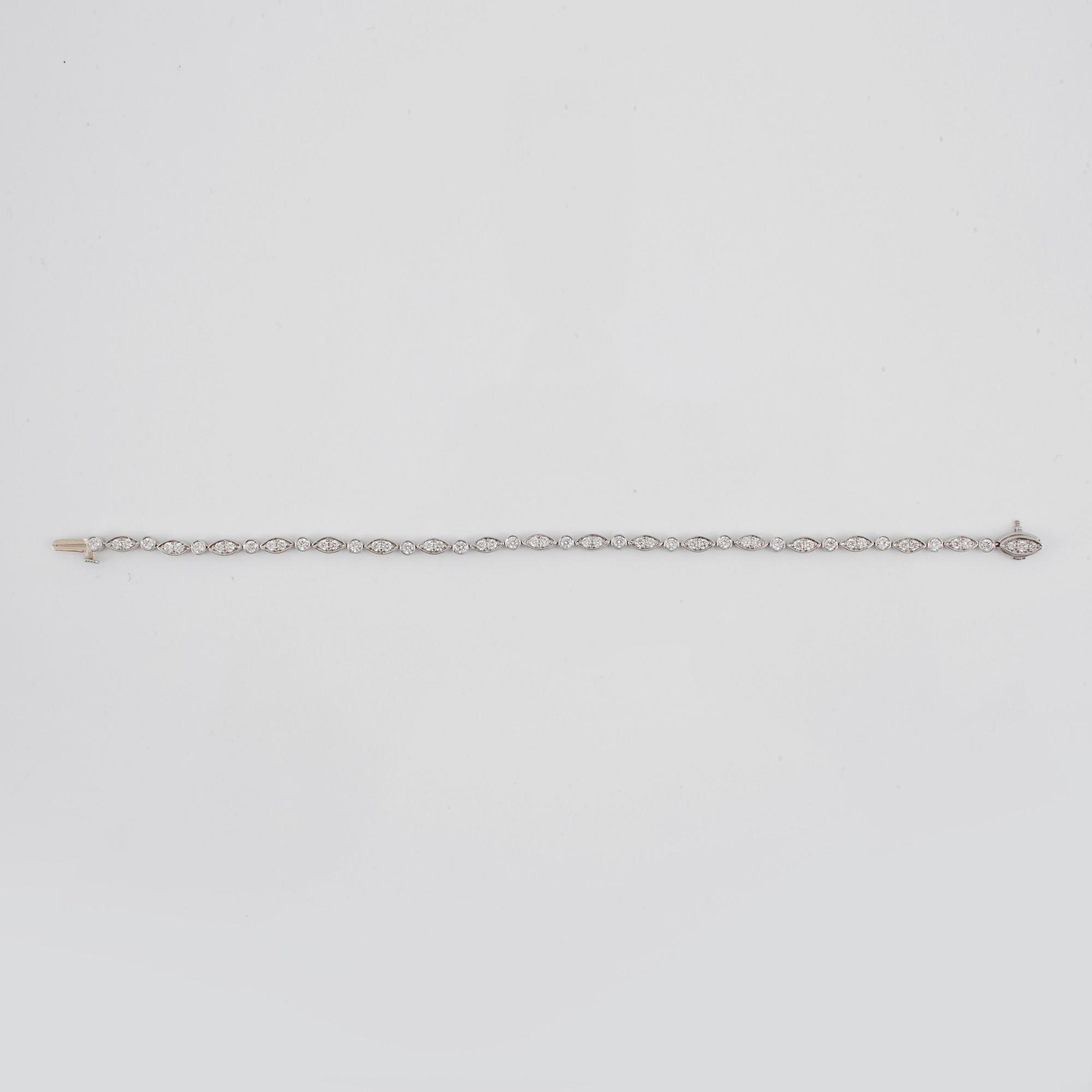 ARMBAND, Tiffany & Co, "Jazz" med briljantslipade diamanter. Totalt ca 1.60 ct. Kvalitet ca H/VS.
