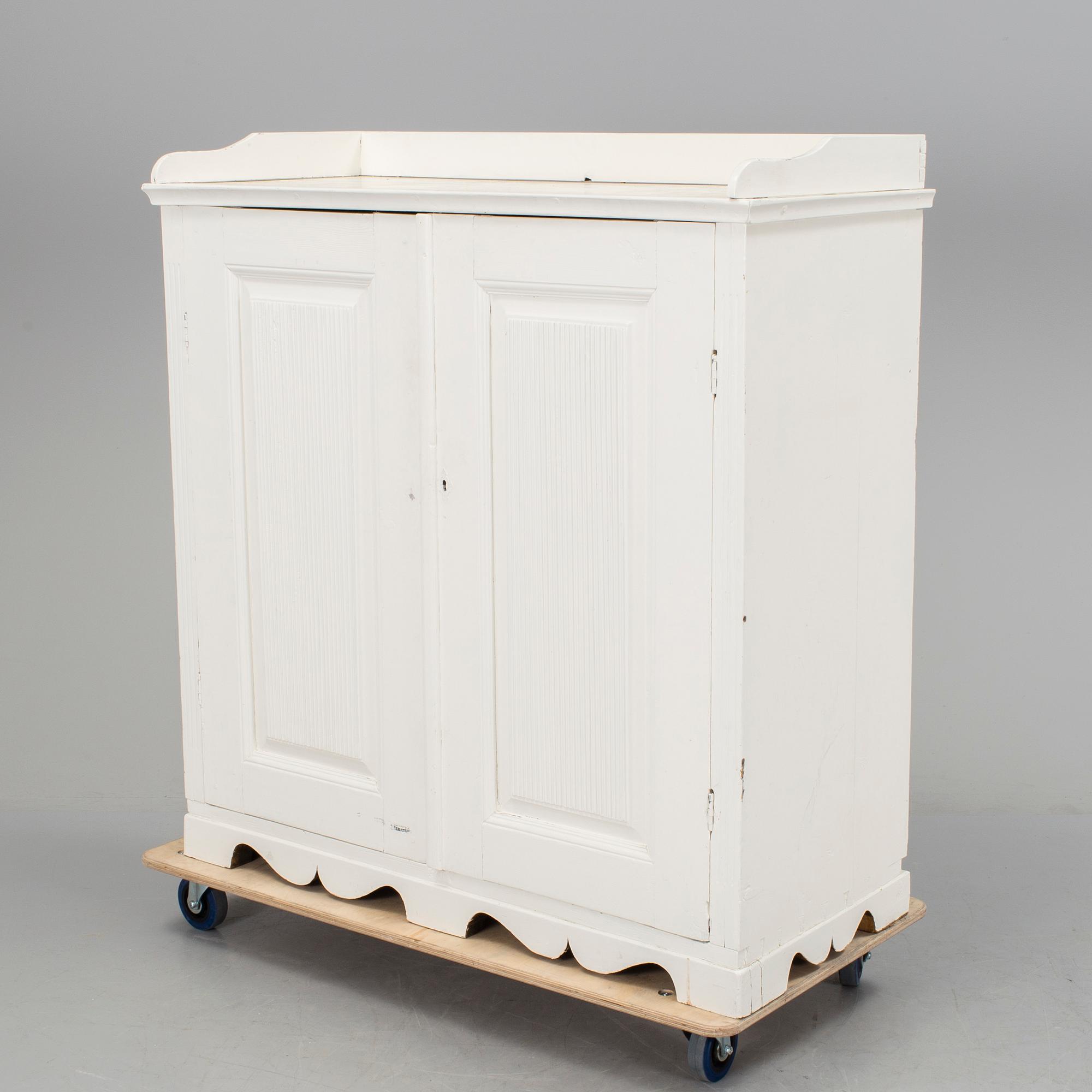 A first half of the 19th century cupboard.