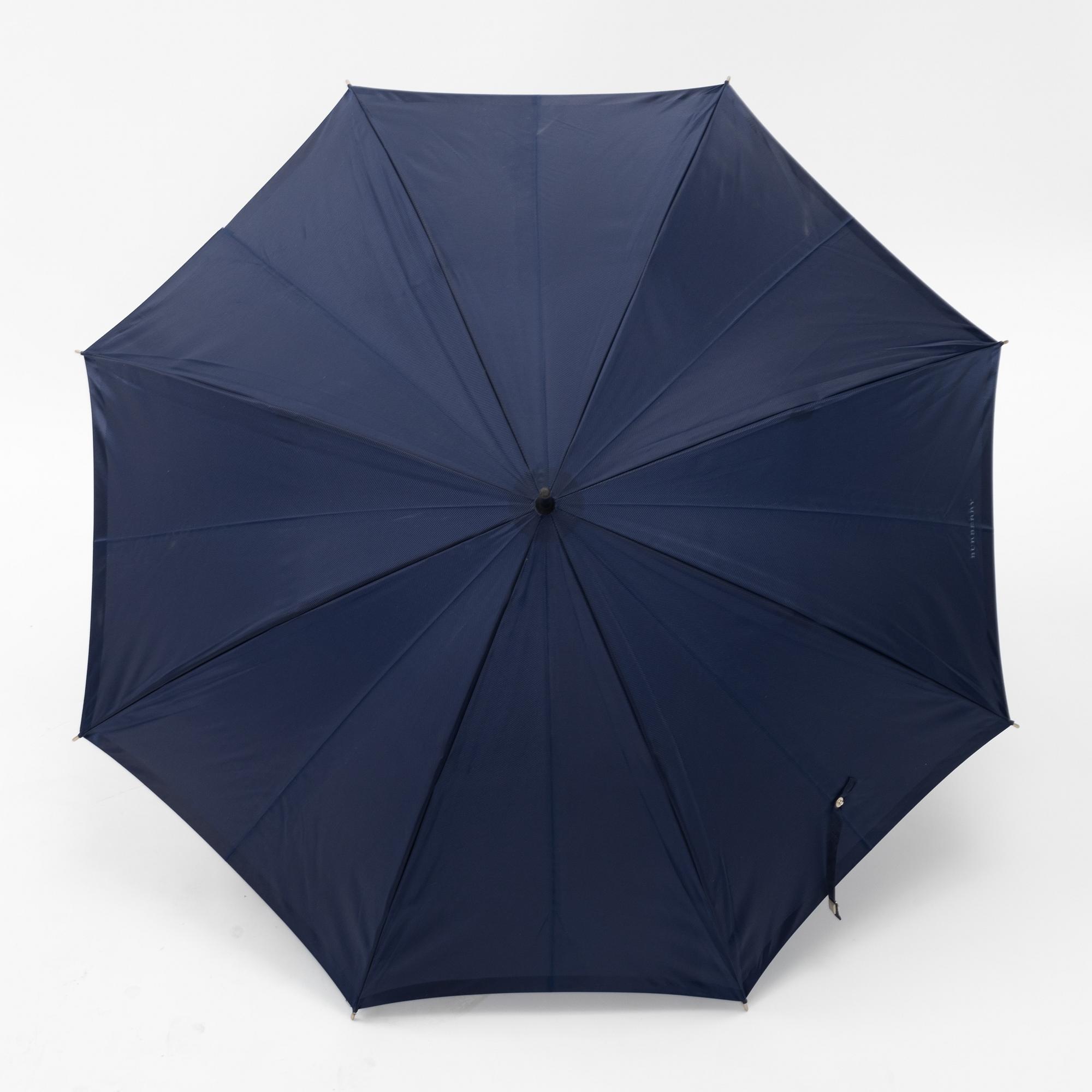 Burberry, umbrella.