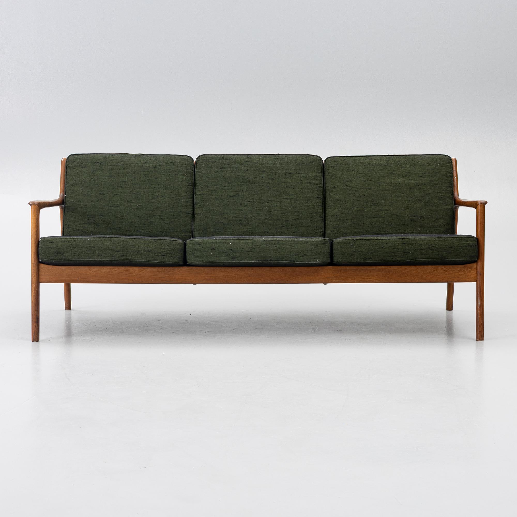 Folke Ohlsson, a 'USA 75' sofa, Dux, 1960's.