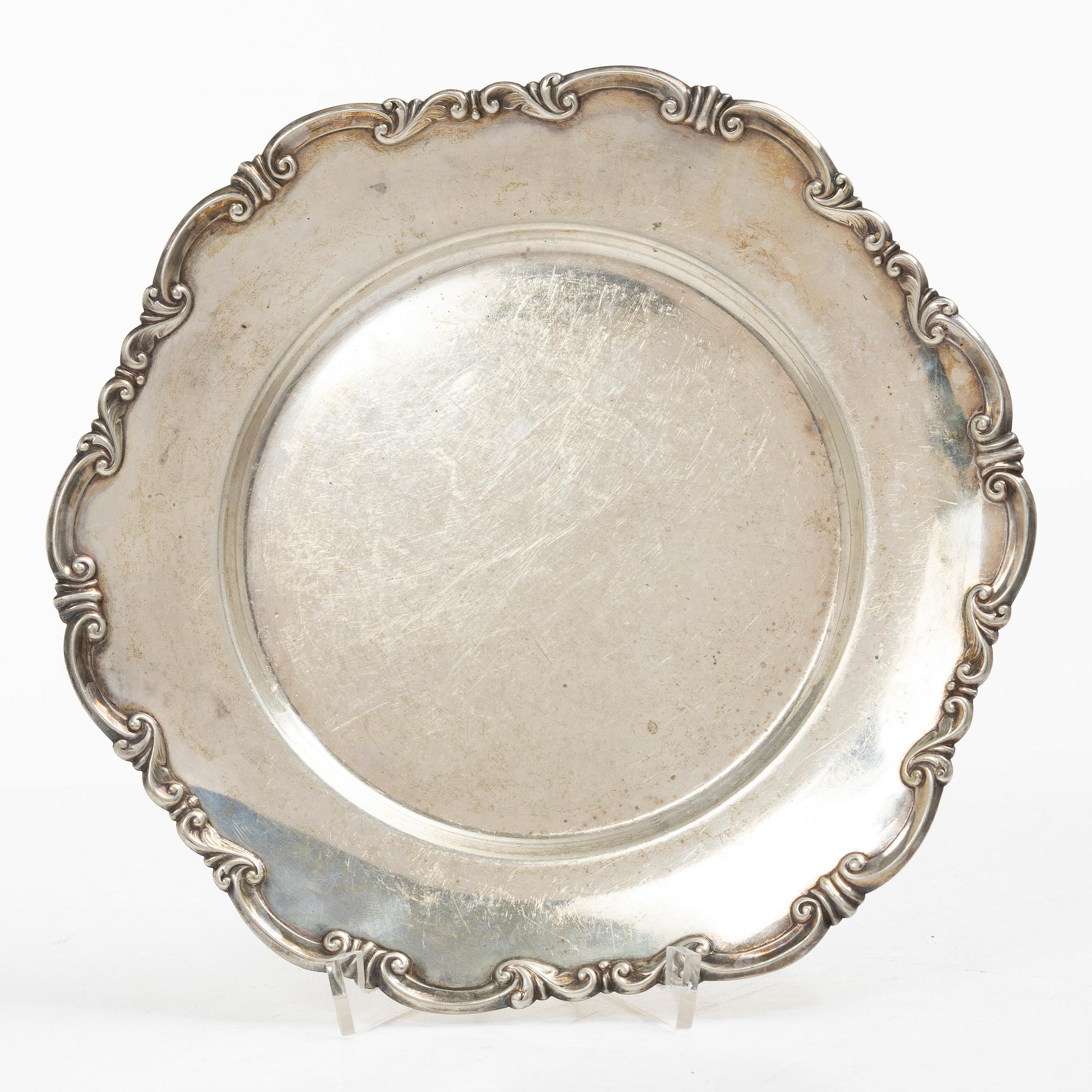 Bowl and dish, silver, Norway, first half of the 20th century.