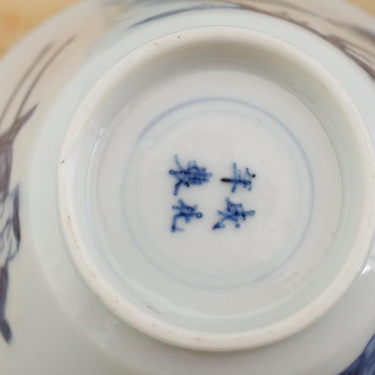 PORSLINSFÖREMÅL, 5 st, Kina, 1700-/1800-tal.