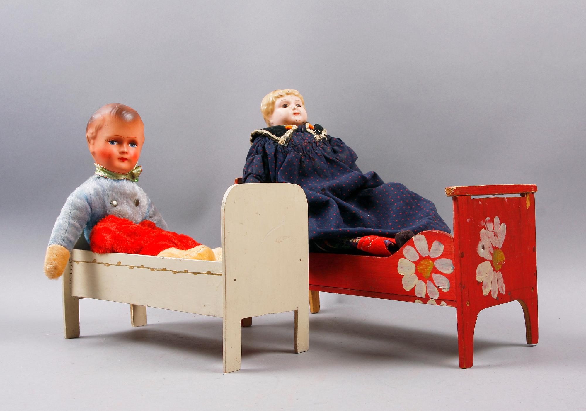 PARTI DOCKOR OCH DOCKSÄNGAR.