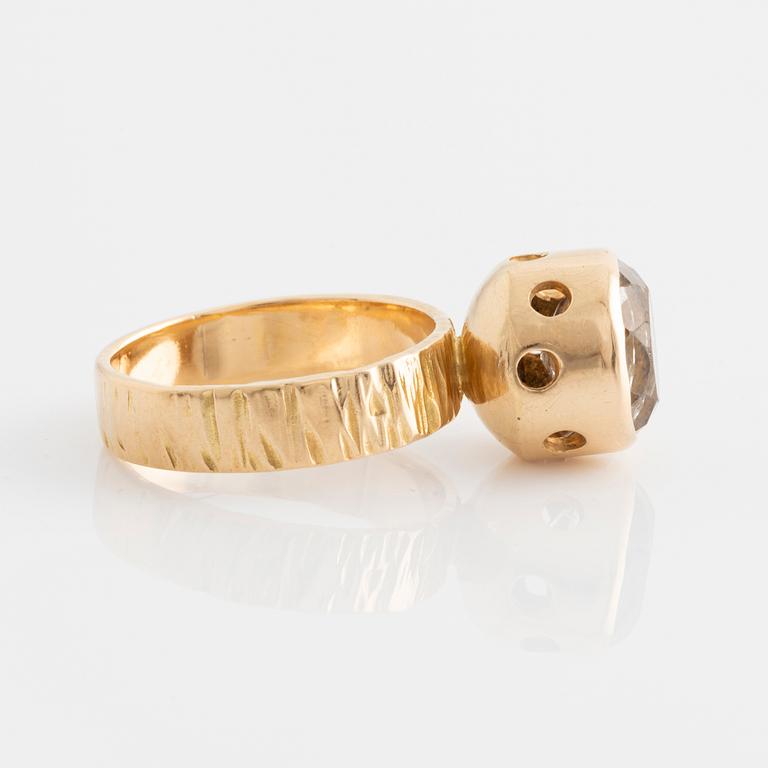 Ring, 18K gold with rock crystal, Steens goldsmith, Partille.