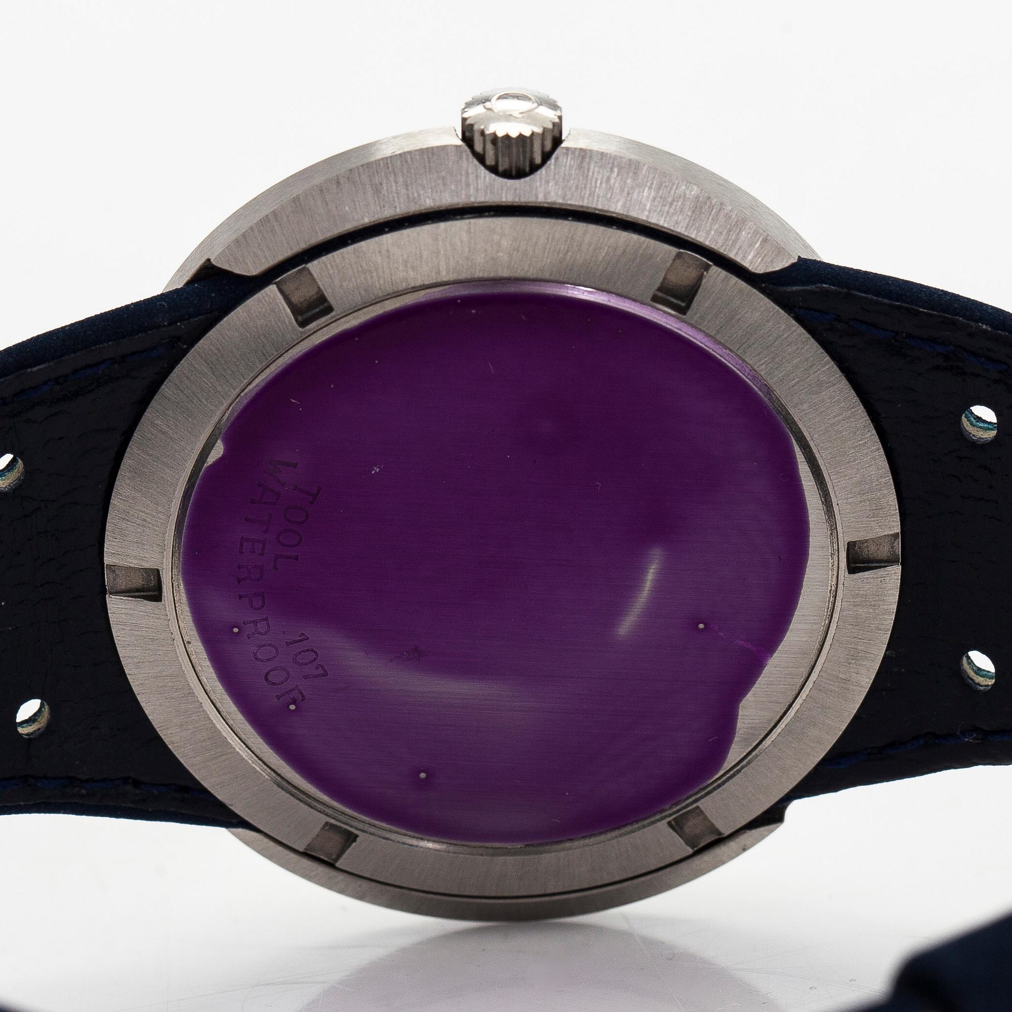 Omega, Genève, Dynamic, rannekello, 41 x 36 mm.