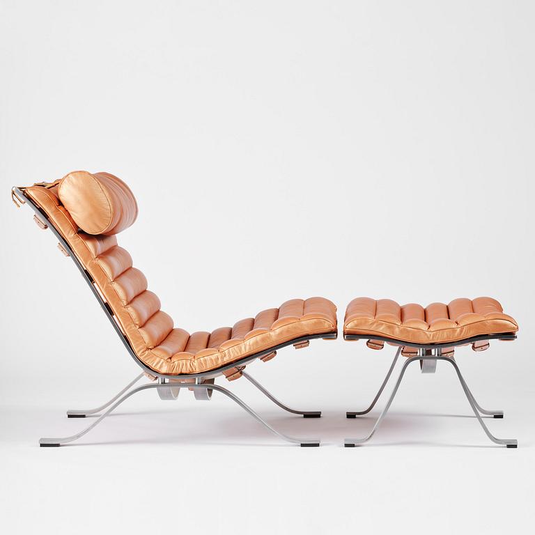 Arne Norell, an "Ari" easy chair with ottoman, Norell Möbel, Aneby, ca 2020.