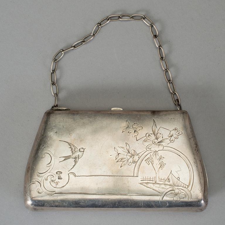 PORTMONNÄ, silver, Ryssland 1908-17. Vikt ca 159 gram.