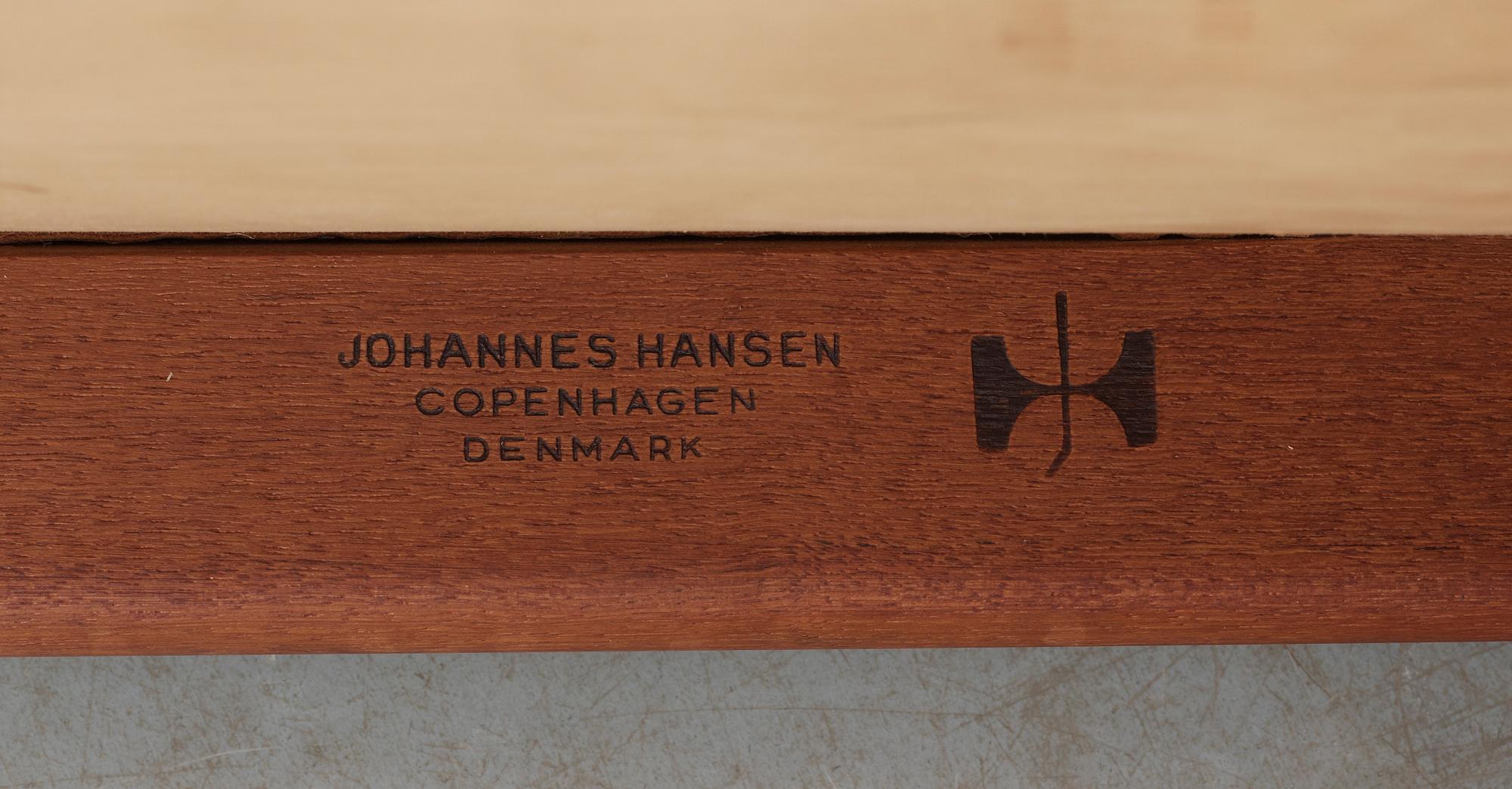 KARMSTOLAR, ett par, Hans J Wegner,"The Chair", för Johannes Hansen, Danmark 1950-60-tal.