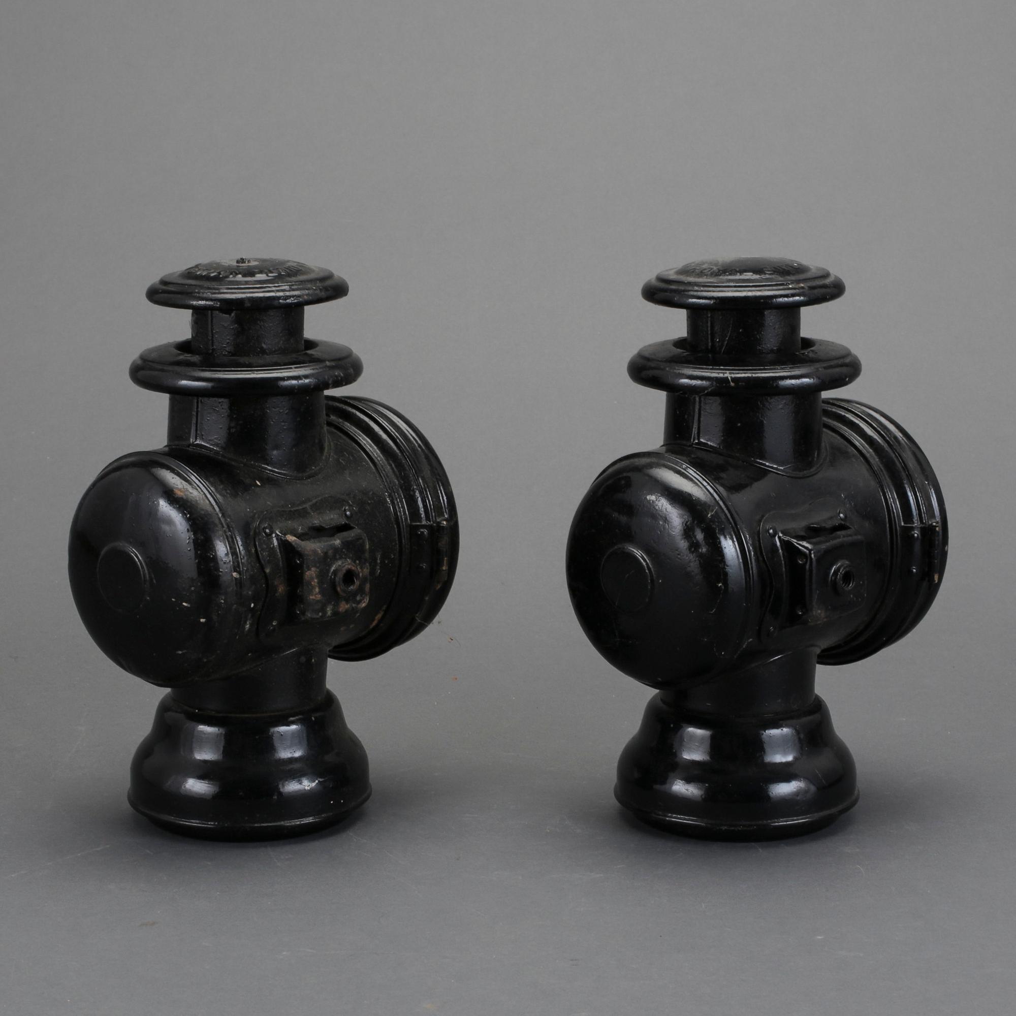 VAGNSLYKTOR, ett par, 1800-tal.