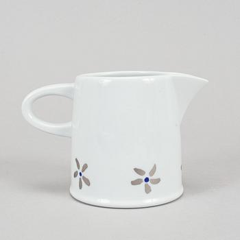 Jonas Bohlin, servis, 70 delar, porslin, "Qvint", Rörstrand.