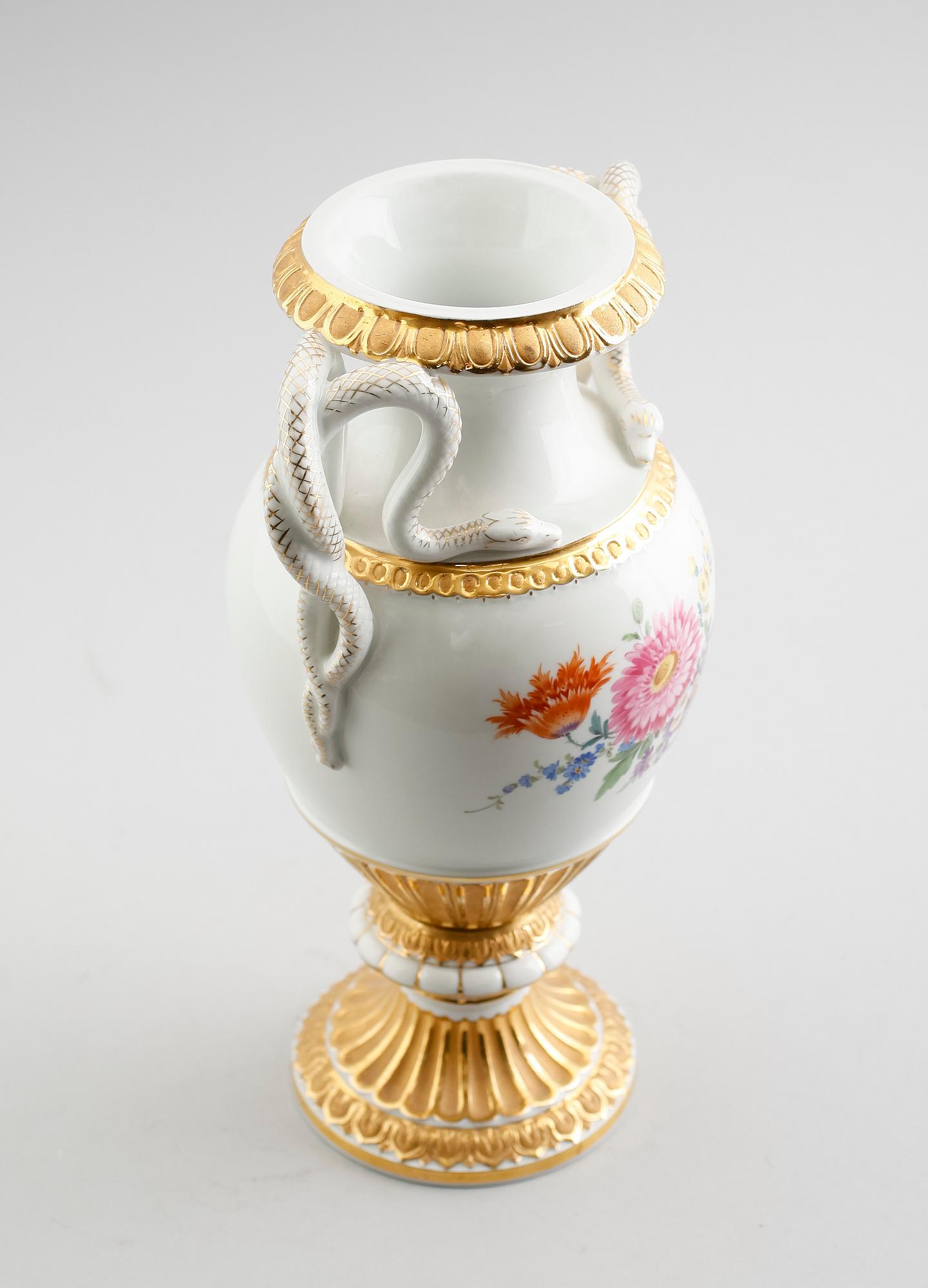 VAS, porslin, Meissen, 1900-talets första hälft.