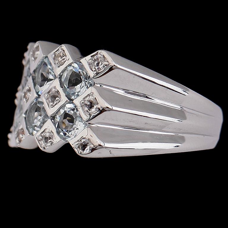 RING, sterlingsilver, akvamariner och safirer. Vikt ca 6,8 g.