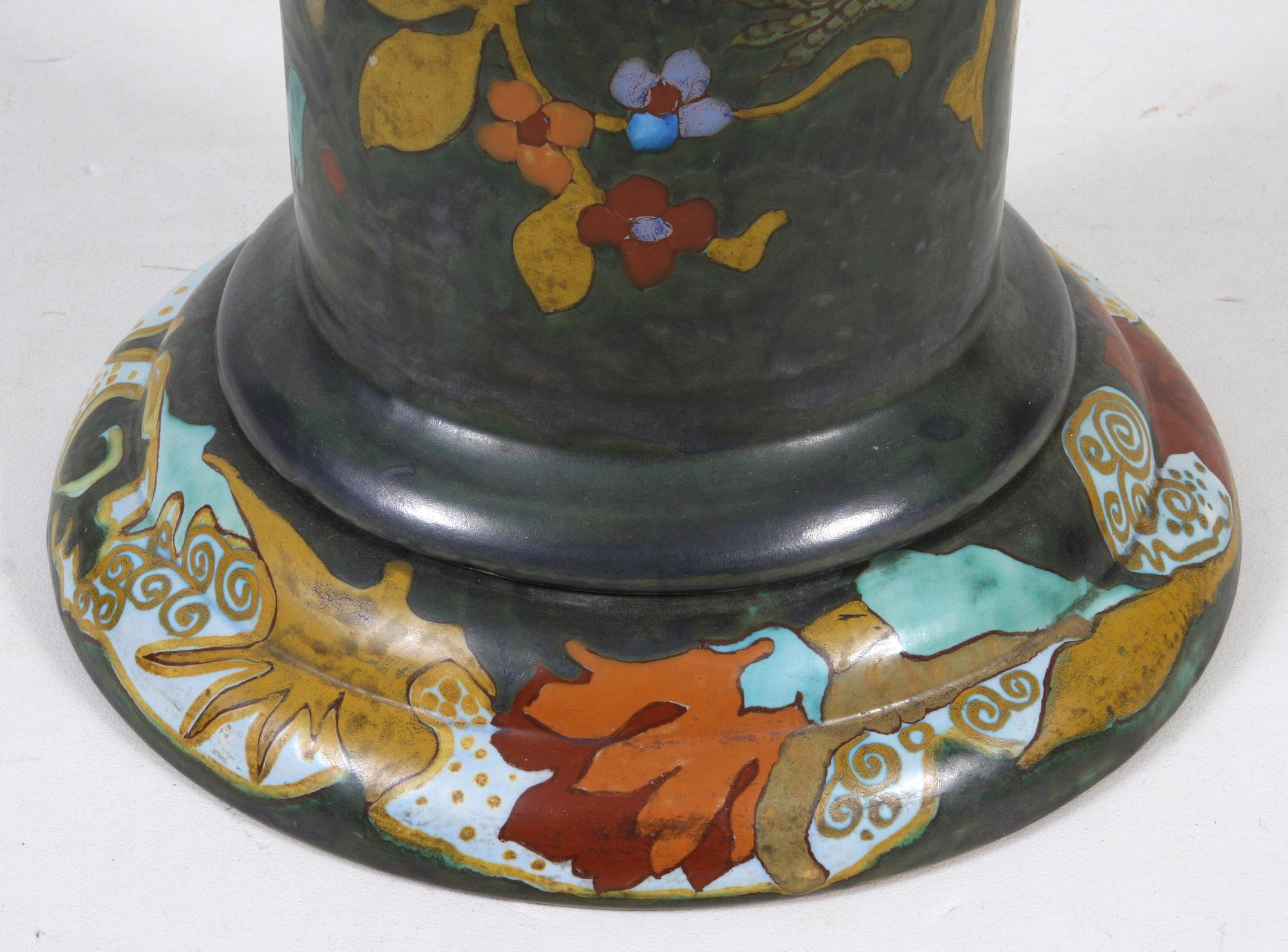 PIEDESTAL, majolika, Gouda, Holland, 1900-talets första hälft.