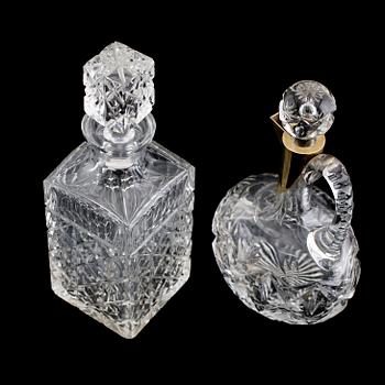 KARAFFER 2 st, glas/kristall, 1900-talets förstahälft.